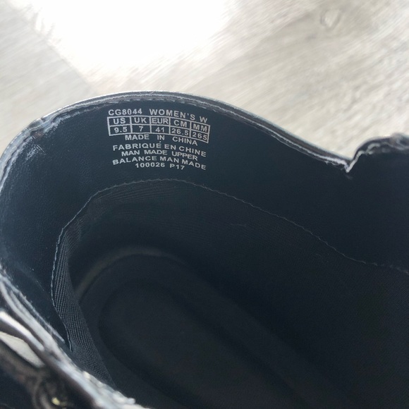 Black shoes - Picture 4 of 4